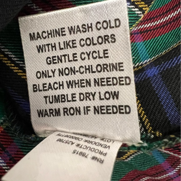 💥2/$15 NWOT Appleseed’s blue green red plaid Henley long sleeve top size medium - Picture 9 of 9